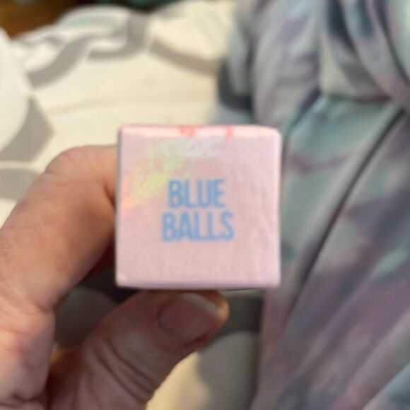 Jeffree Star Cosmetic Blue Balls Supreme Gloss Neon Blue Full Pigment Lipgloss - Picture 7 of 9